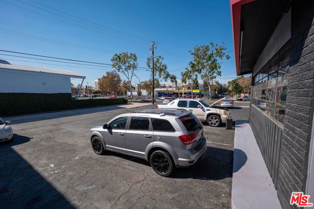 224 E 1st Street, Santa Ana CA 92701 - photo 15