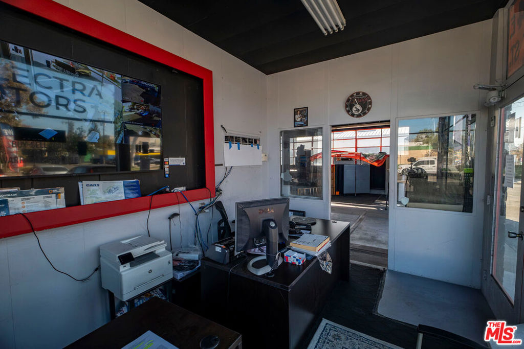 224 E 1st Street, Santa Ana CA 92701 - photo 16