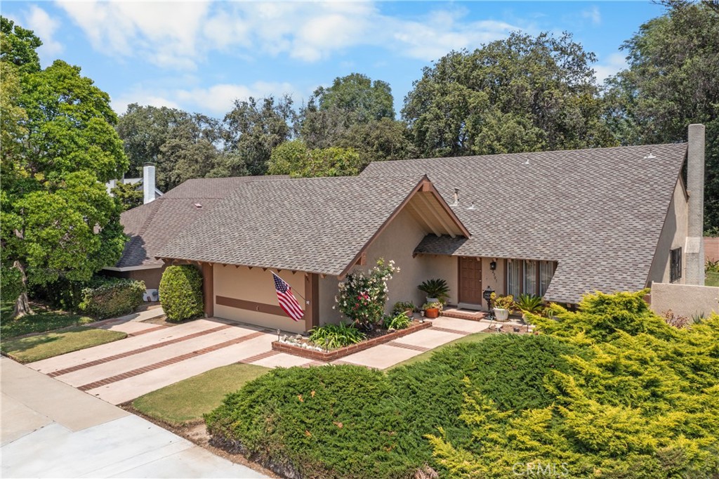 2301 N Lyon Street, Santa Ana CA 92705 - photo 1