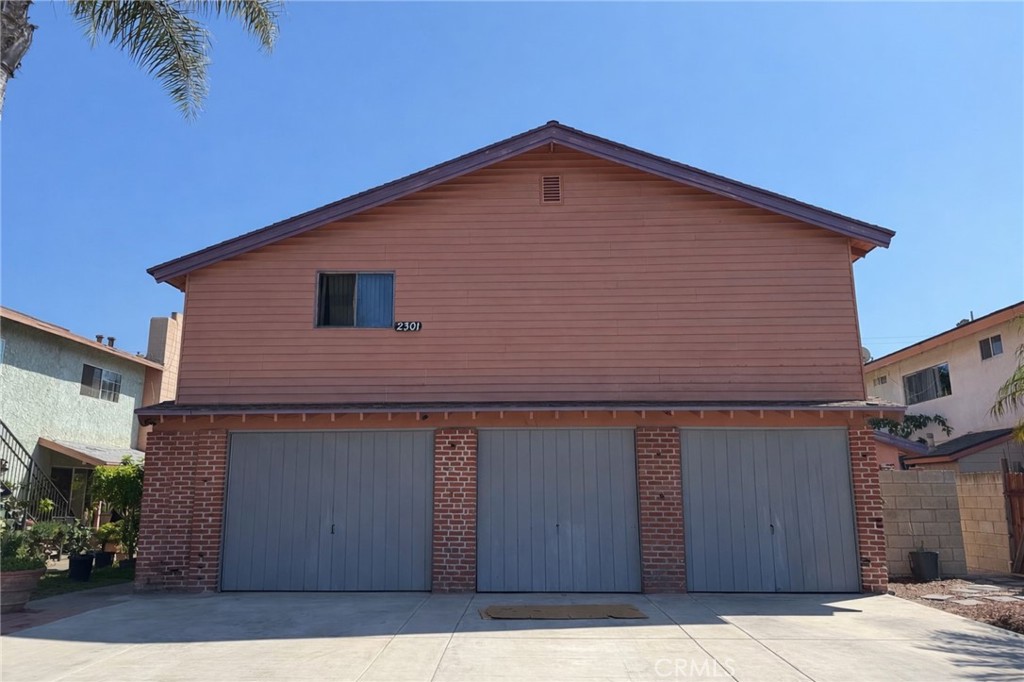 2301 S. Center Street, Santa Ana CA 92704 - photo 1