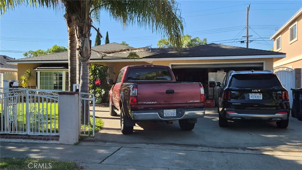 2302 S Diamond Street, Santa Ana CA 92704 - photo 1