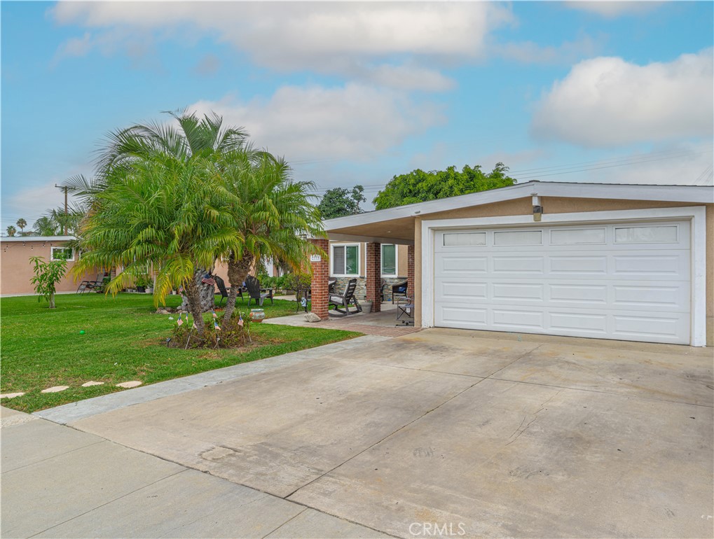 2333 S Shelton Street, Santa Ana CA 92707 - photo 2