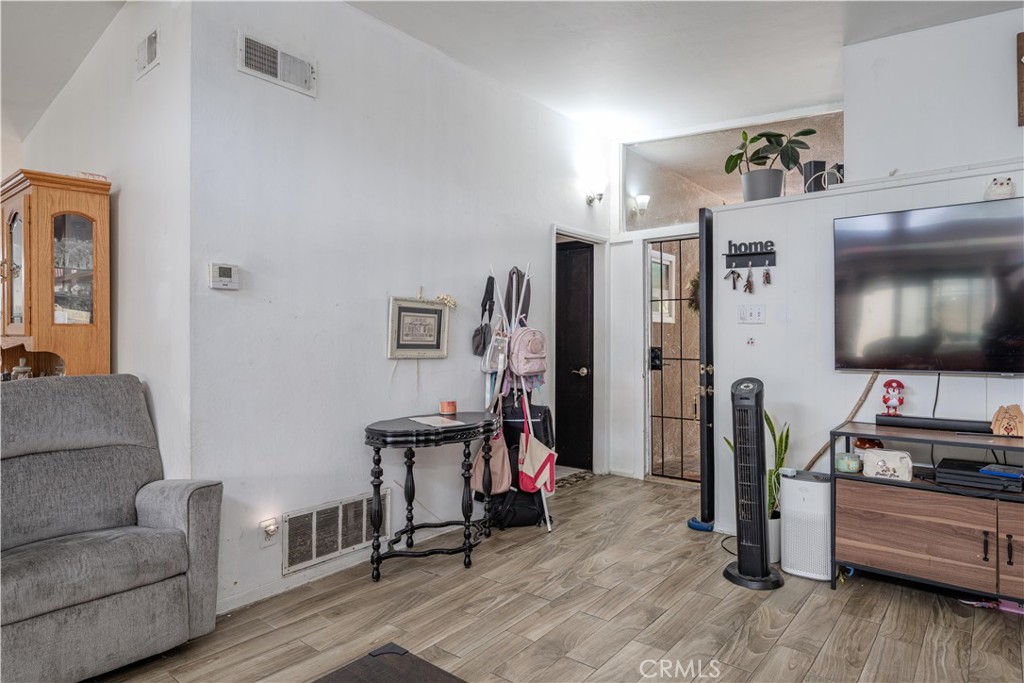 2333 S Shelton Street, Santa Ana CA 92707 - photo 6