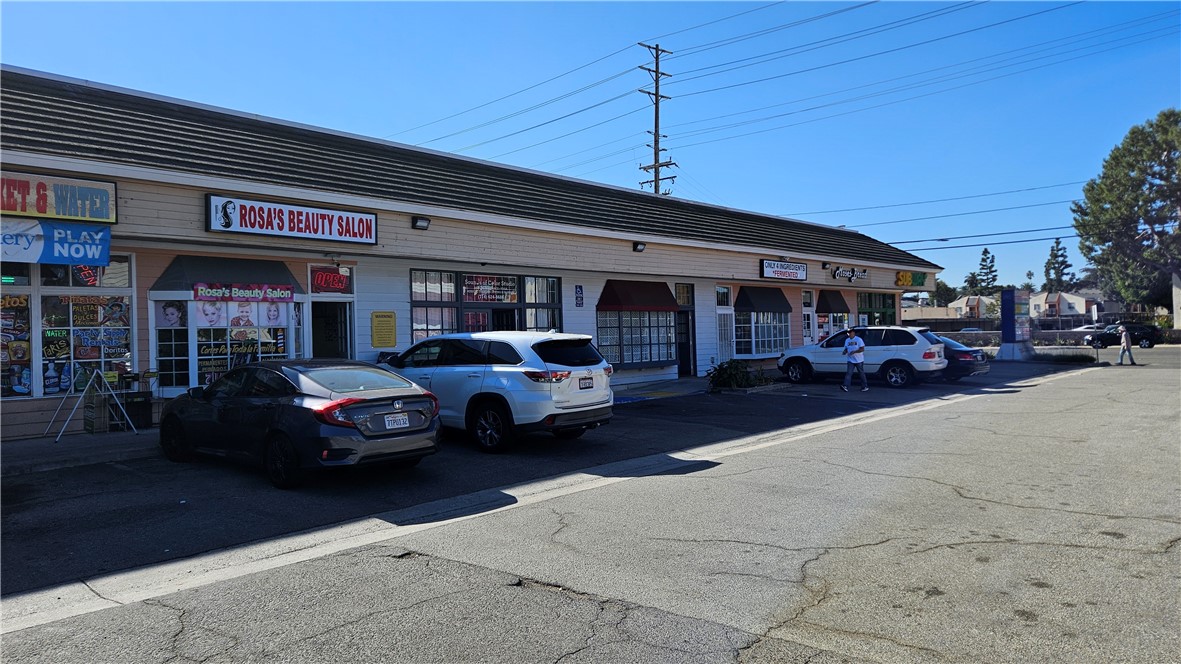 2407 N Tustin Avenue, Santa Ana CA 92705 - photo 11