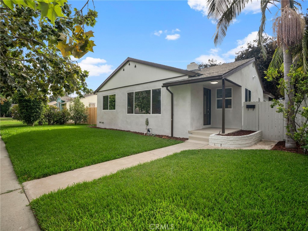 2422 N Forest, Santa Ana CA 92706 - photo 3