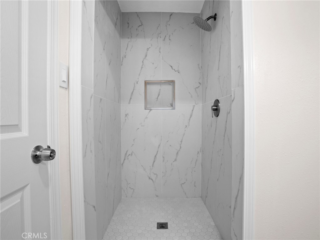 2422 N Forest, Santa Ana CA 92706 - photo 12