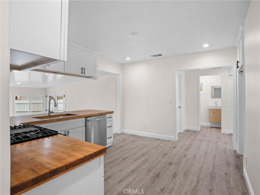2422 N Forest, Santa Ana CA 92706 - photo 25