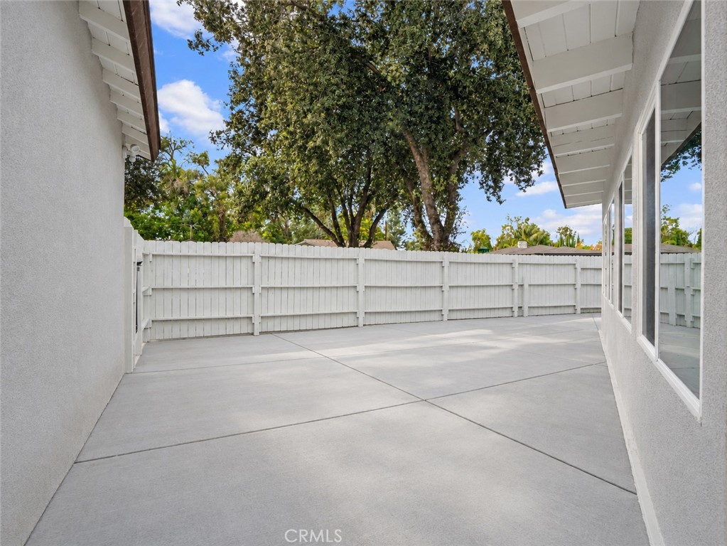 2422 N Forest, Santa Ana CA 92706 - photo 35