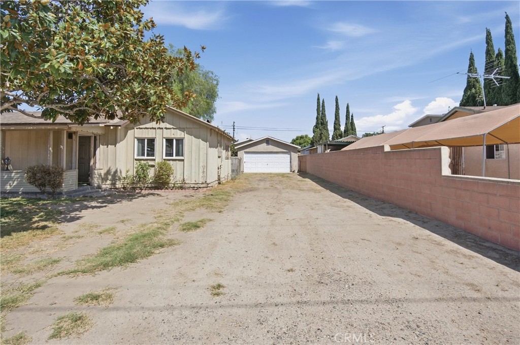 2425 W Occidental Street, Santa Ana CA 92704 - photo 2