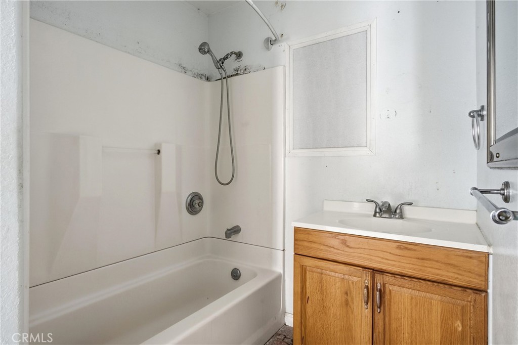 2425 W Occidental Street, Santa Ana CA 92704 - photo 21