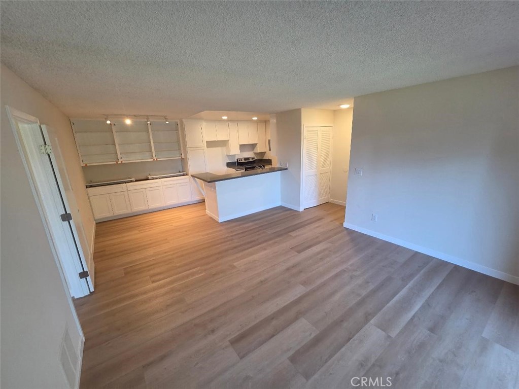 2511 W Sunflower Avenue J7, Santa Ana CA 92704 - photo 1