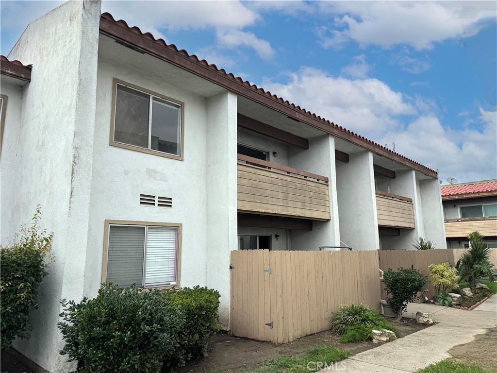 2511 W Sunflower F11, Santa Ana CA 92704 - photo 1