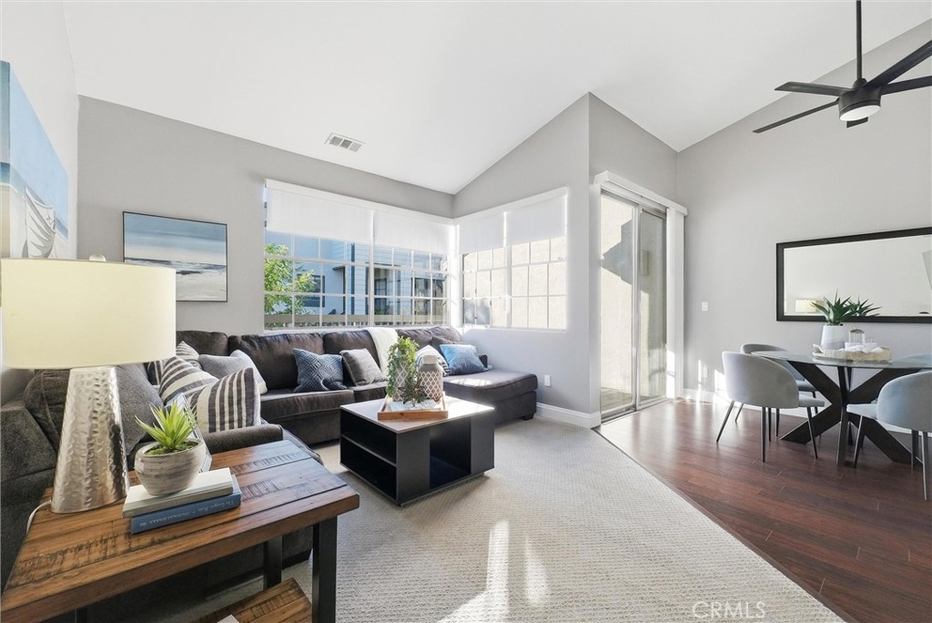 2516 W Macarthur j, Santa Ana CA 92704 - photo 1