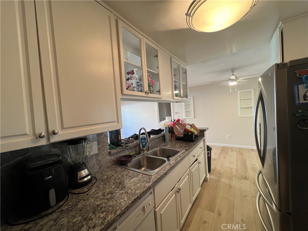 2521 W Sunflower Avenue H11, Santa Ana CA 92704 - photo 13