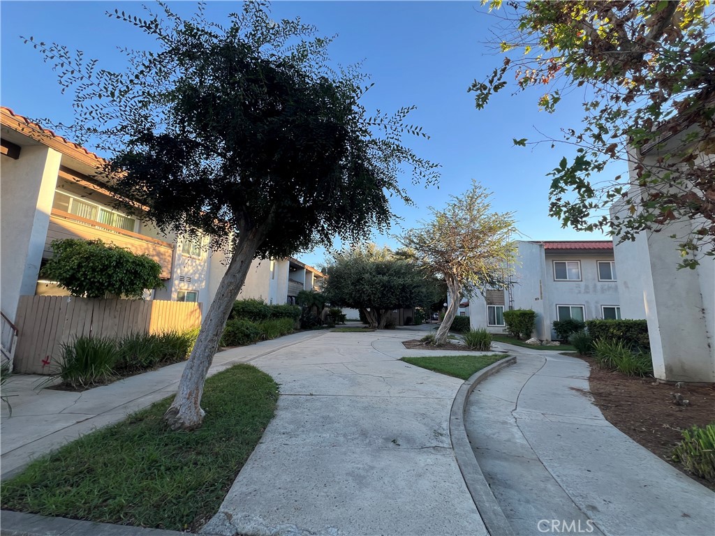2521 W Sunflower Avenue H11, Santa Ana CA 92704 - photo 30