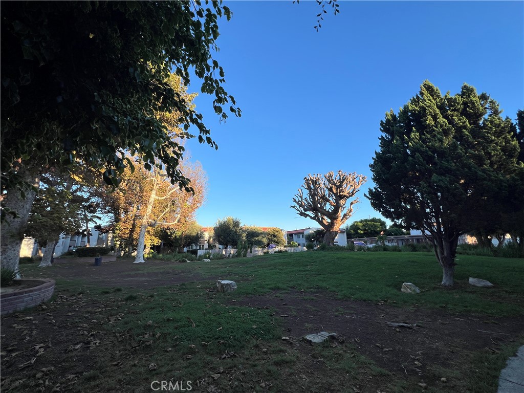 2521 W Sunflower Avenue H11, Santa Ana CA 92704 - photo 31