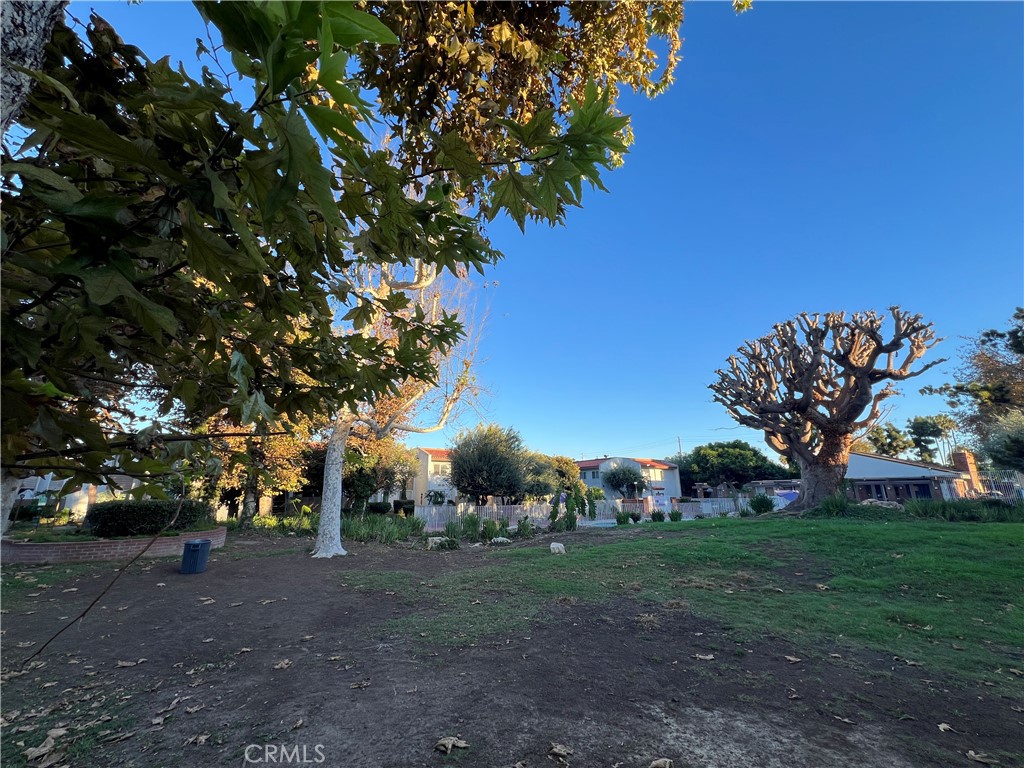 2521 W Sunflower Avenue H11, Santa Ana CA 92704 - photo 33
