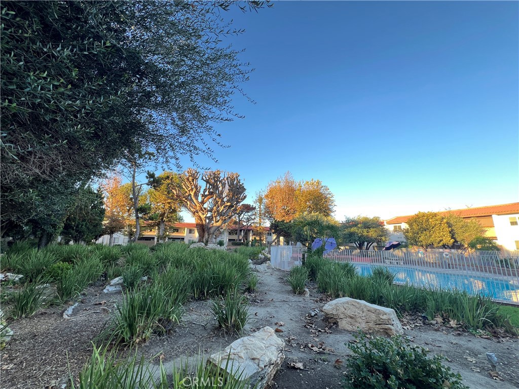 2521 W Sunflower Avenue H11, Santa Ana CA 92704 - photo 42