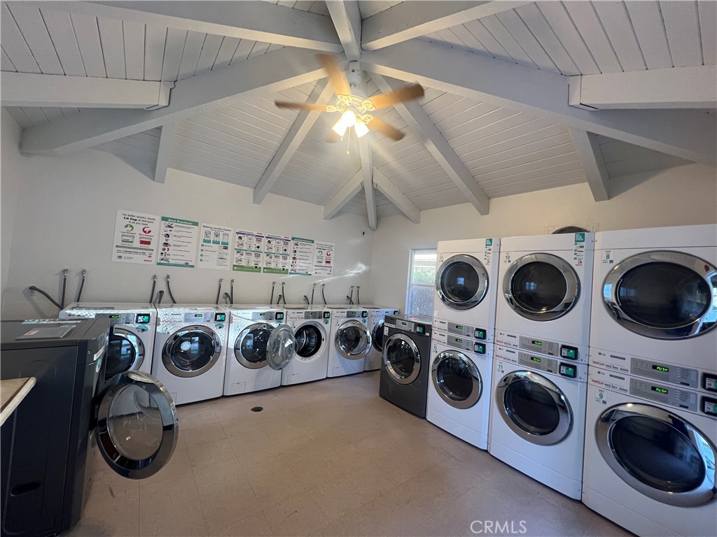 Laundry room - 2521 W Sunflower Avenue H11, Santa Ana CA 92704 - photo 46