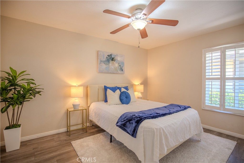 2528 N Tustin D, Santa Ana CA 92705 - photo 8