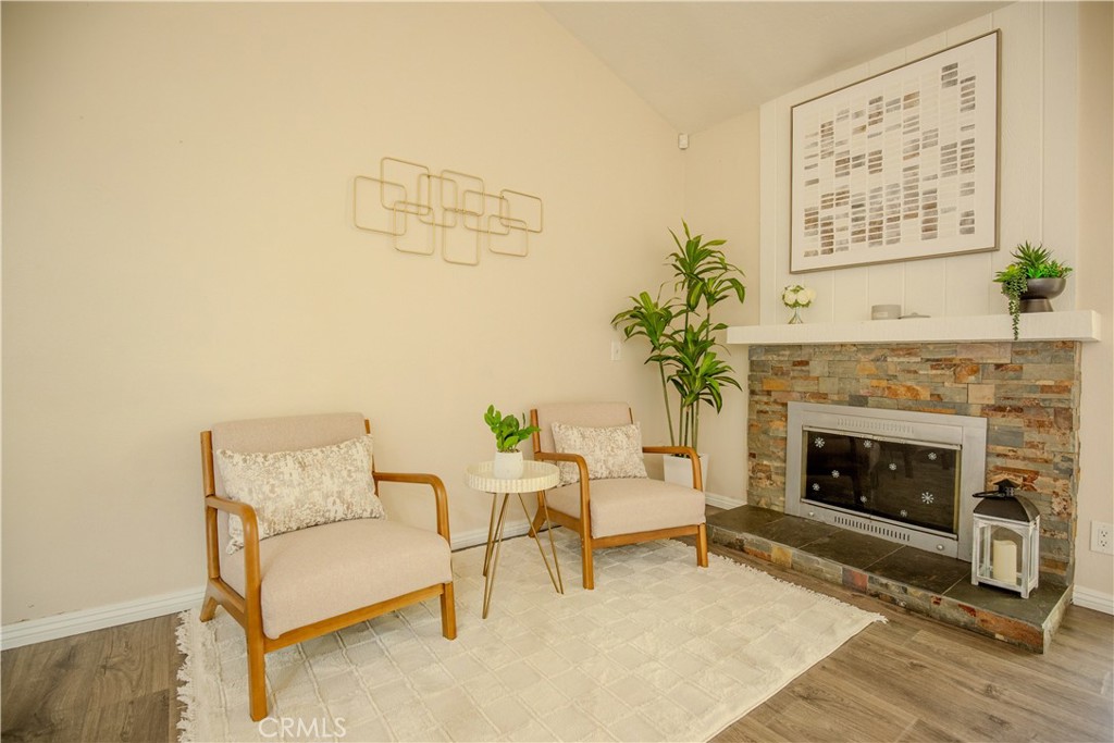 2528 N Tustin D, Santa Ana CA 92705 - photo 23