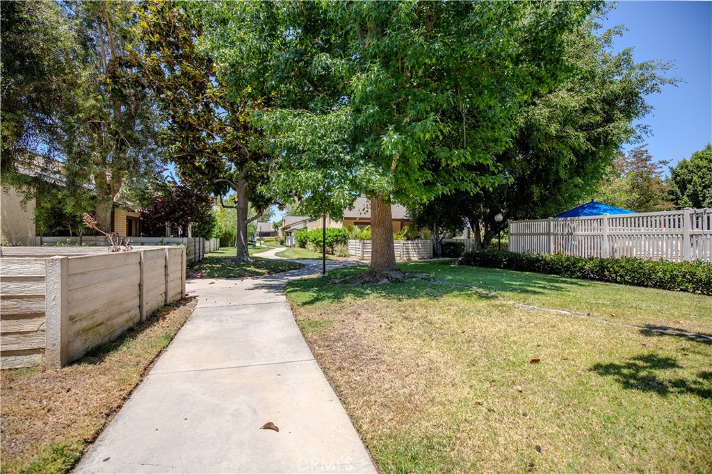 2528 N Tustin D, Santa Ana CA 92705 - photo 33