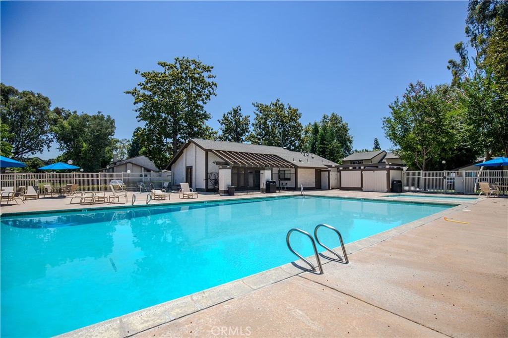 2528 N Tustin D, Santa Ana CA 92705 - photo 40