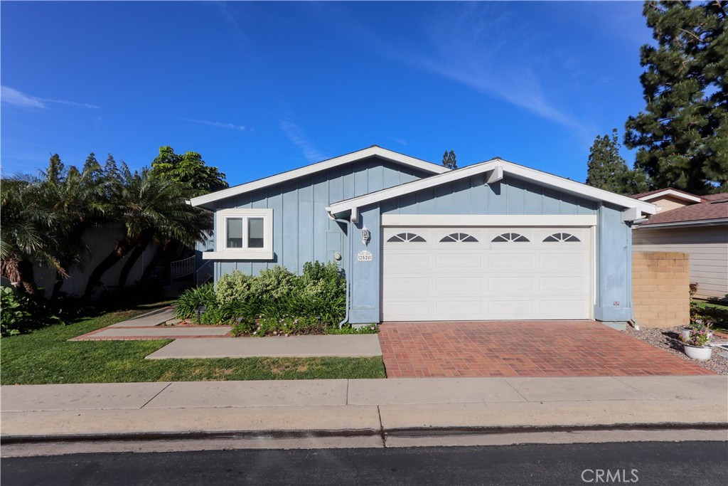 2528 Park LAKE 108, Santa Ana CA 92705 - photo 3