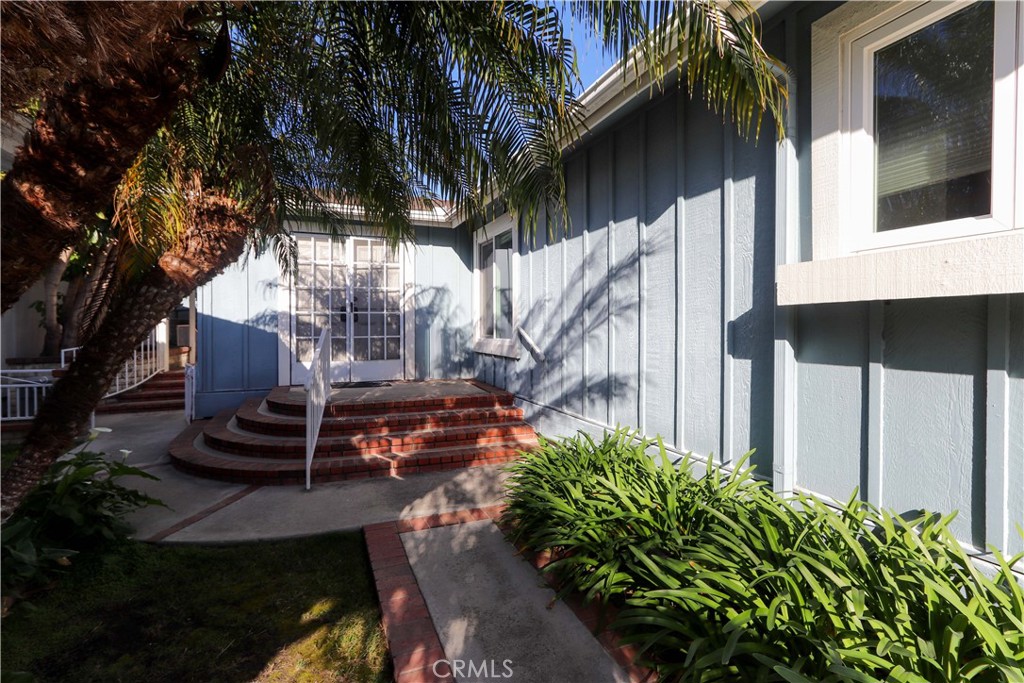 2528 Park LAKE 108, Santa Ana CA 92705 - photo 5