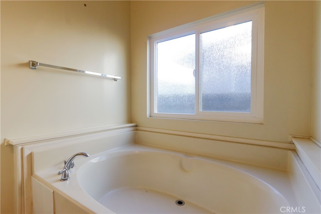 2528 Park LAKE 108, Santa Ana CA 92705 - photo 16