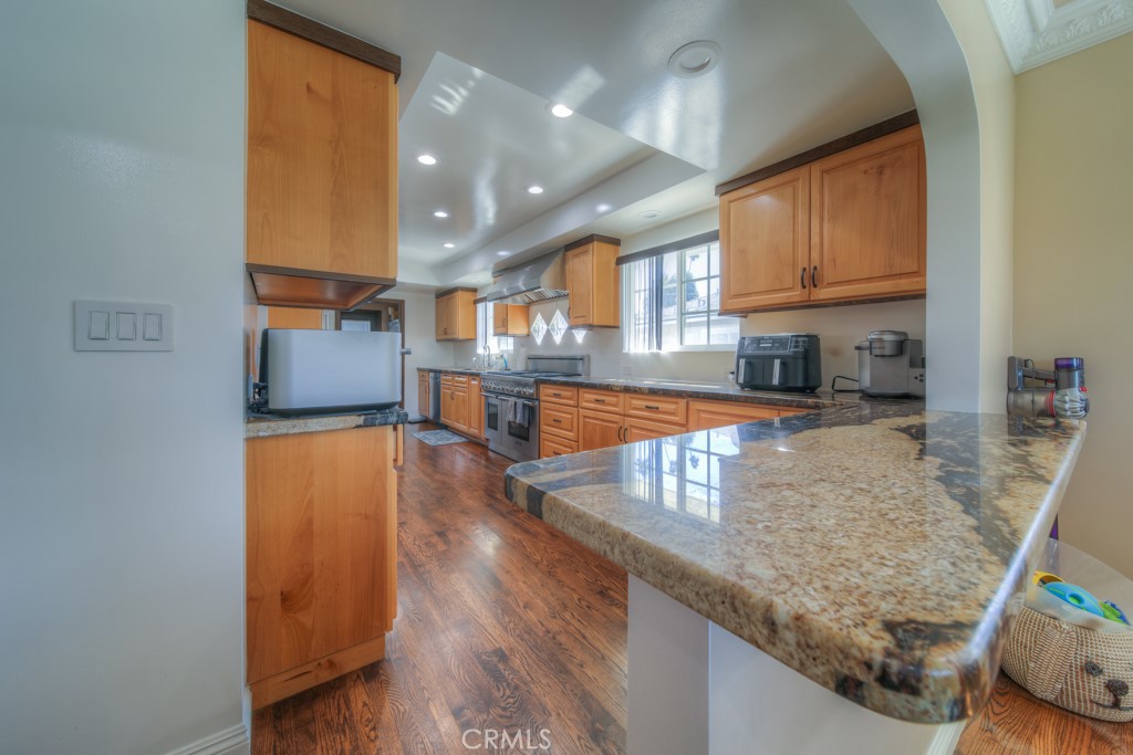 2531 Poinsettia Street, Santa Ana CA 92706 - photo 15
