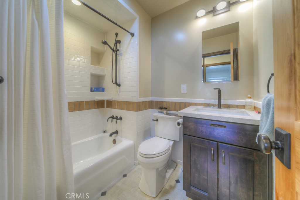 2531 Poinsettia Street, Santa Ana CA 92706 - photo 36
