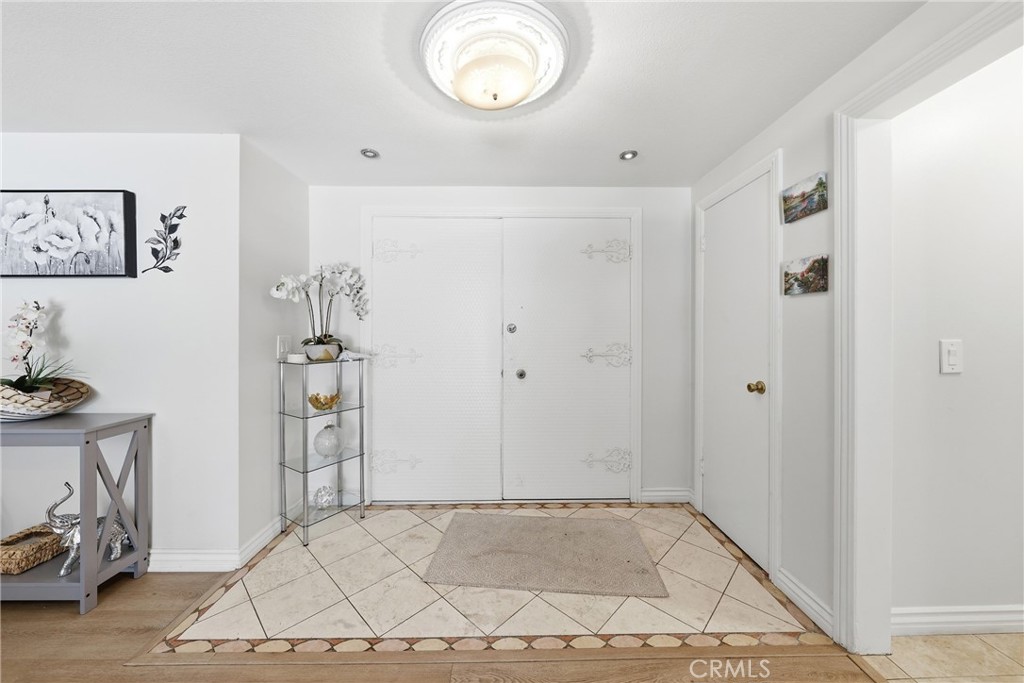 2542 N Pacific, Santa Ana CA 92706 - photo 5