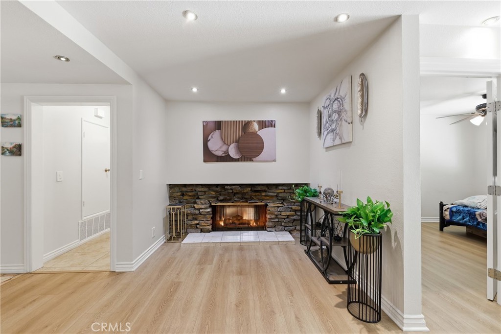 2542 N Pacific, Santa Ana CA 92706 - photo 8