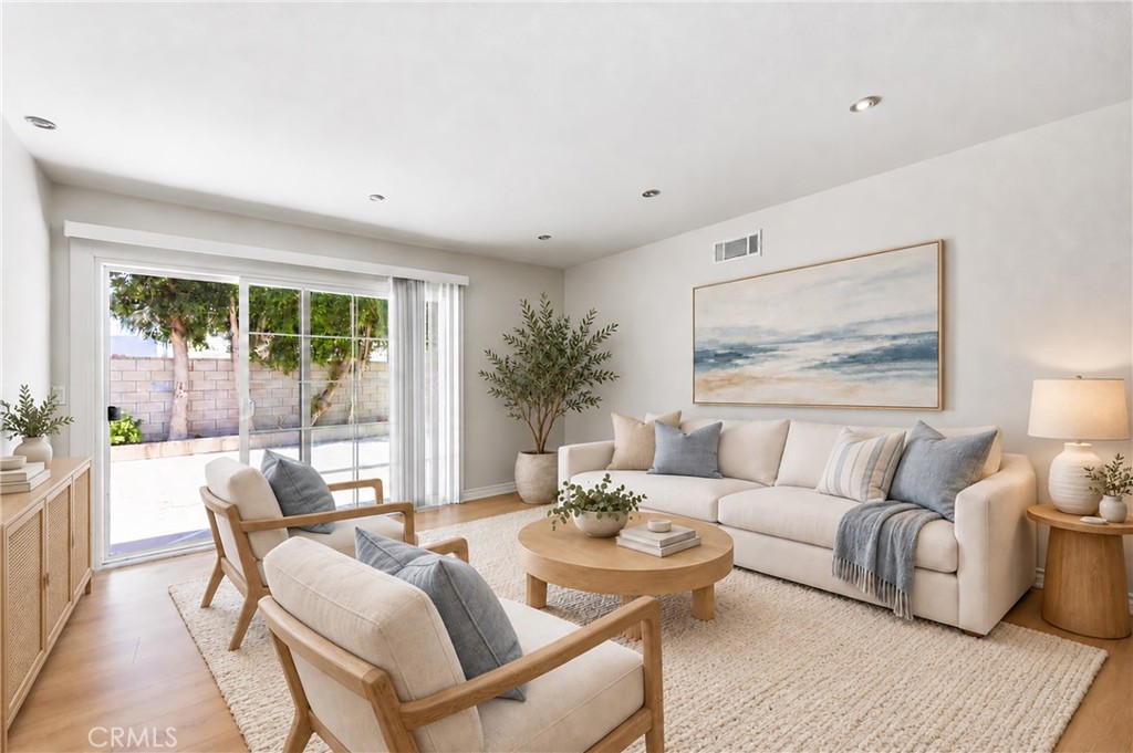 2542 N Pacific, Santa Ana CA 92706 - photo 9