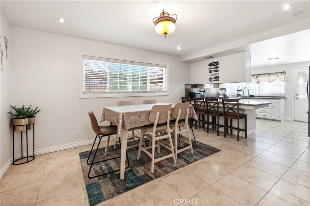 2542 N Pacific, Santa Ana CA 92706 - photo 16