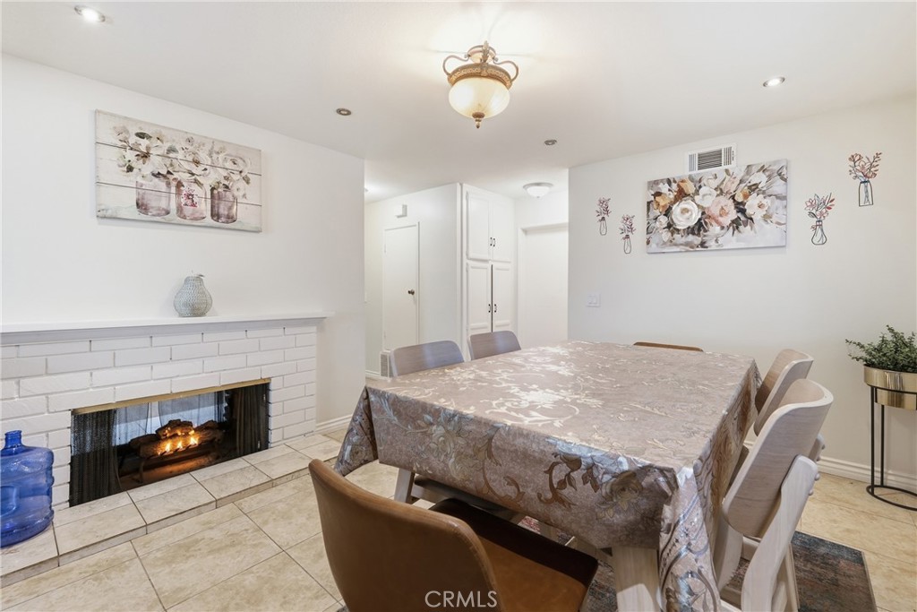2542 N Pacific, Santa Ana CA 92706 - photo 17