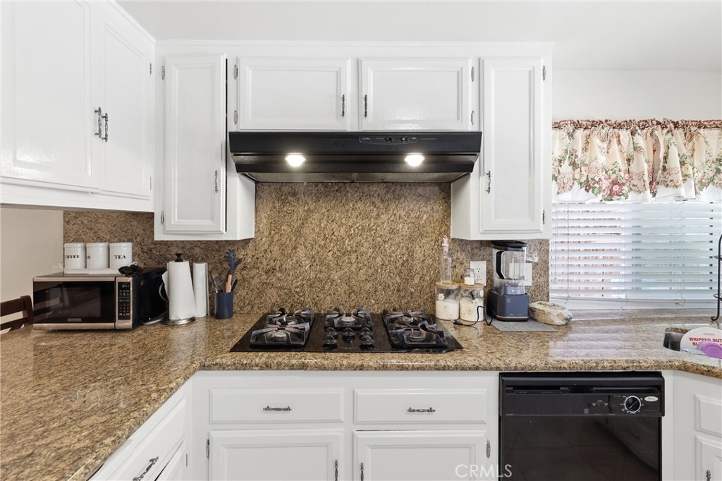 2542 N Pacific, Santa Ana CA 92706 - photo 20
