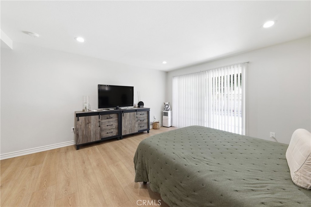2542 N Pacific, Santa Ana CA 92706 - photo 28