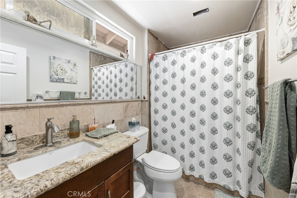 2542 N Pacific, Santa Ana CA 92706 - photo 30