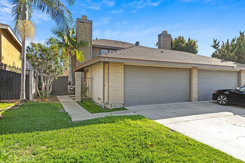2606 W Curie Avenue A, Santa Ana, CA 92704