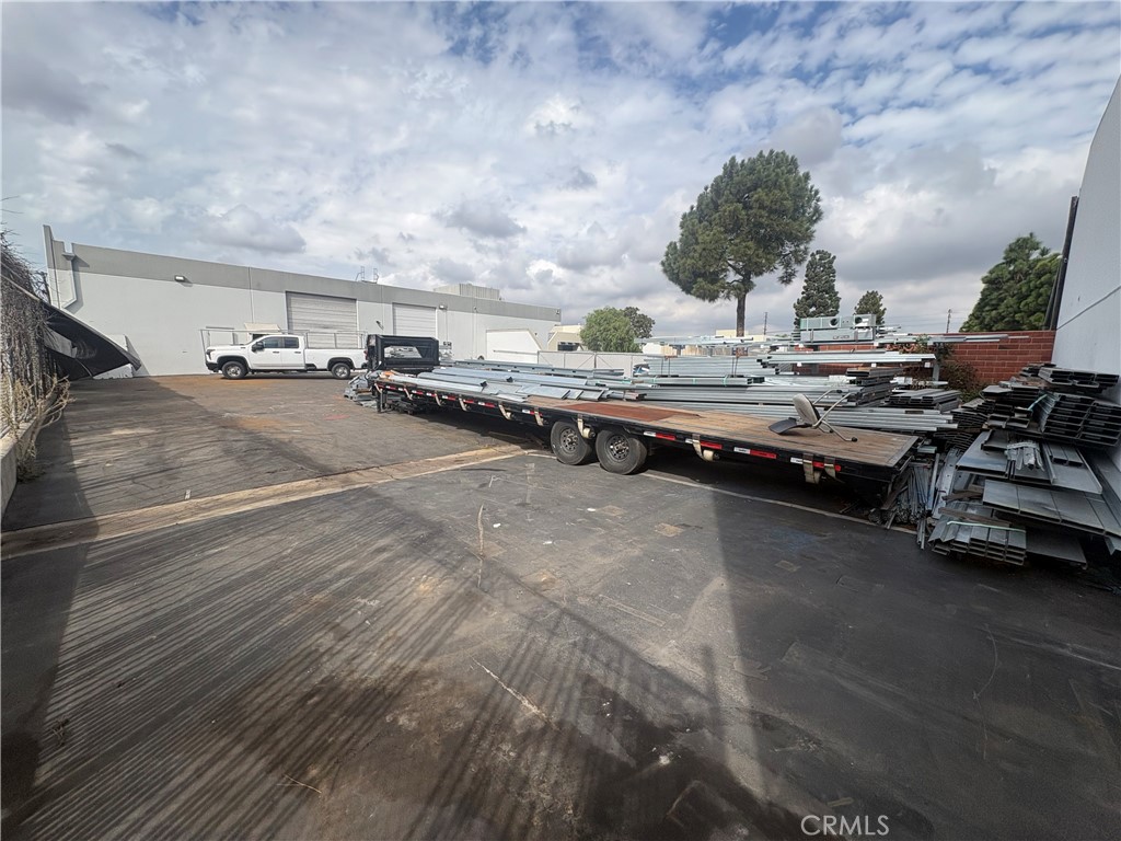 2610 S Yale, Santa Ana CA 92704 - photo 2