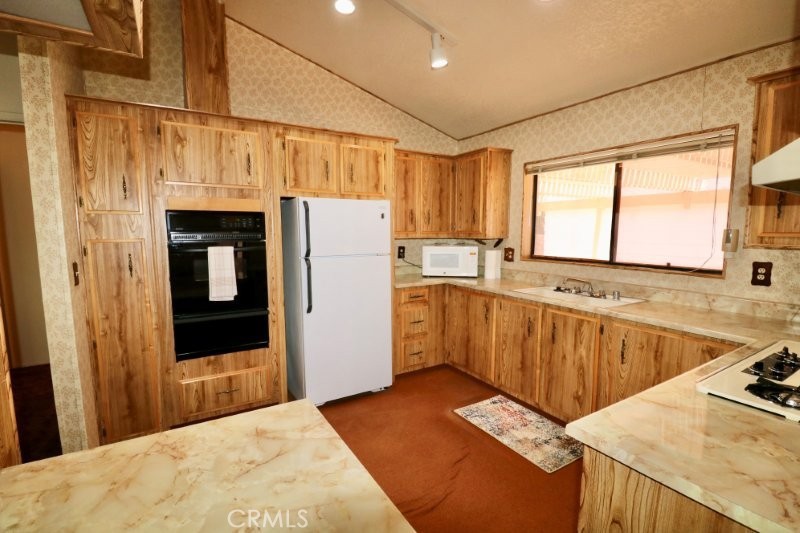 2613 Forest Lake 46, Santa Ana CA 92705 - photo 17