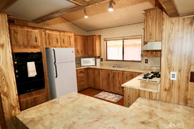 2613 Forest Lake 46, Santa Ana CA 92705 - photo 24
