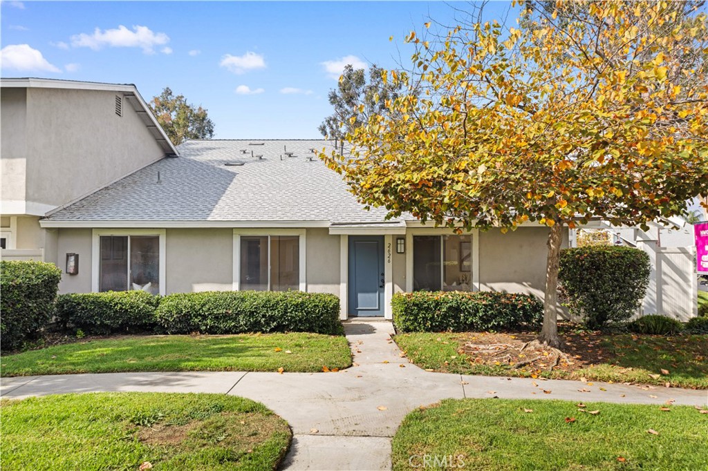 2626 W Northwood 25, Santa Ana CA 92704 - photo 1