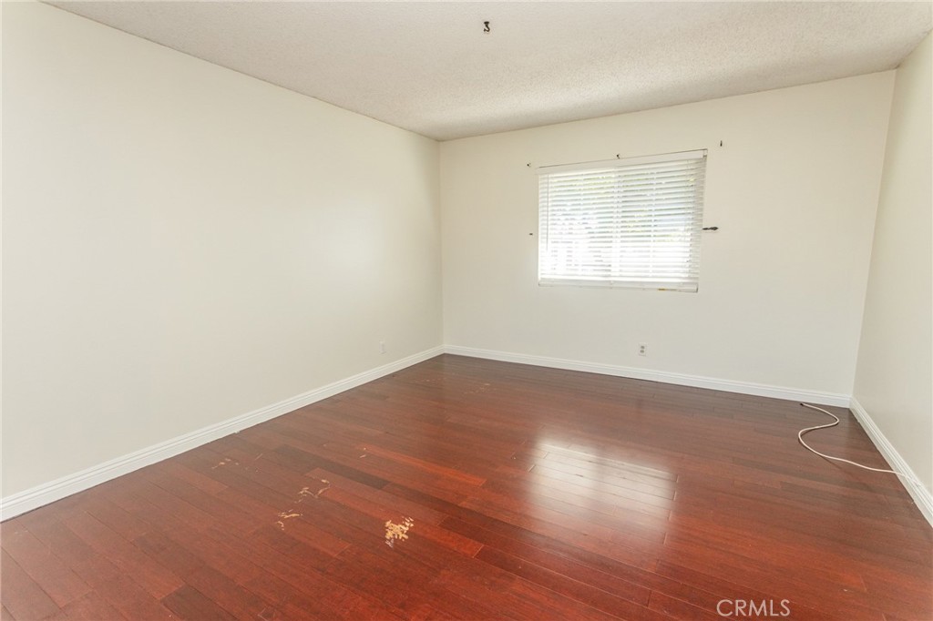 2714 N Linwood, Santa Ana CA 92705 - photo 11