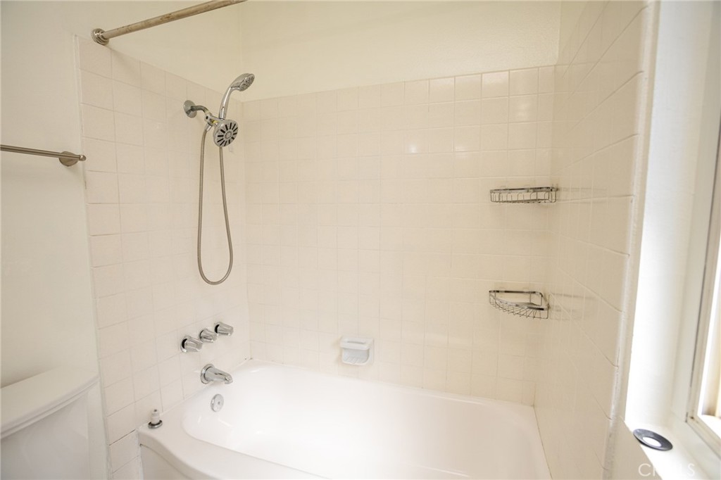 2714 N Linwood, Santa Ana CA 92705 - photo 13