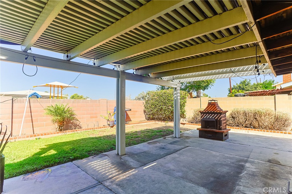 2714 N Linwood, Santa Ana CA 92705 - photo 29