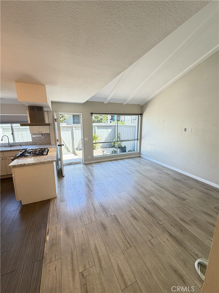 2720 W Segerstrom C, Santa Ana CA 92704 - photo 4