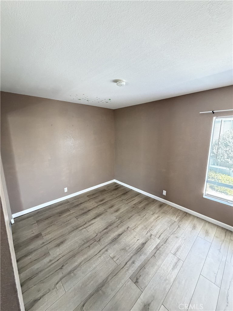 2720 W Segerstrom C, Santa Ana CA 92704 - photo 16
